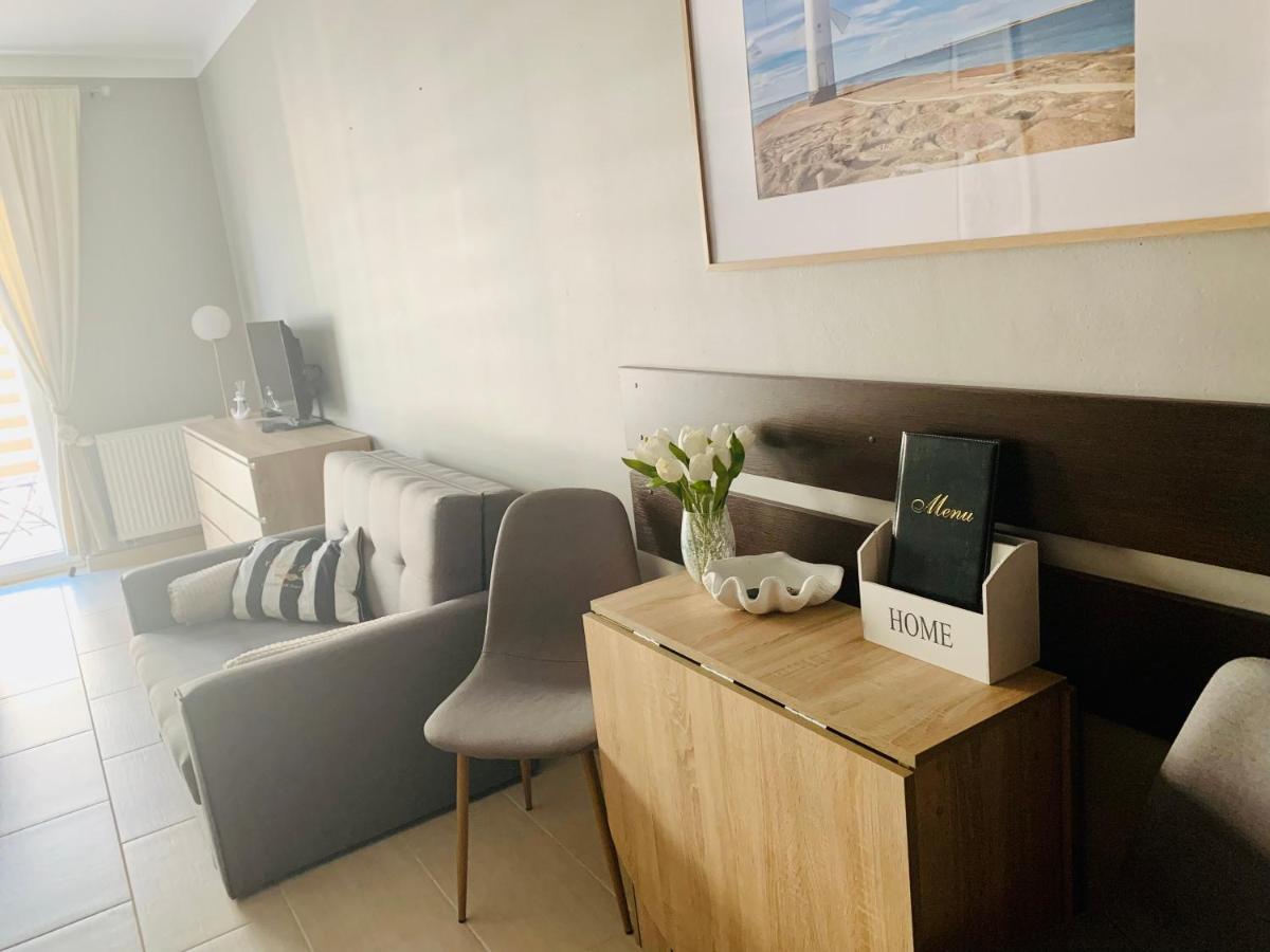 Apartament- Blisko Morza- W Trzech Koronach Z Prv Miejscem Parkingowym W Cenie! Świnoujście Exteriör bild